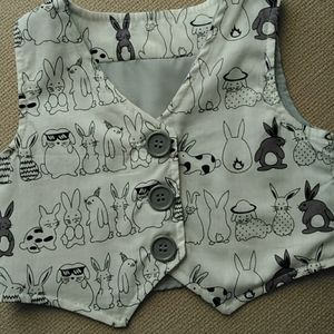 Lilly Bow Peep infant boys vest.NWOT